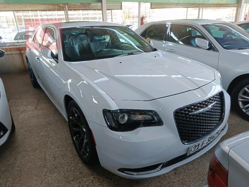 كرايسلر 300